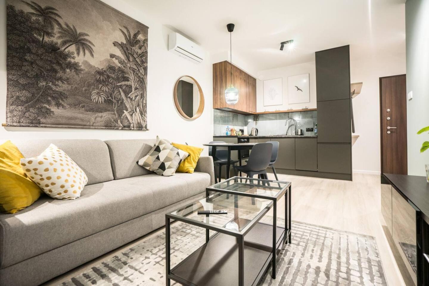 Vipwarsawapartments Onyx Mennica * Warszawa